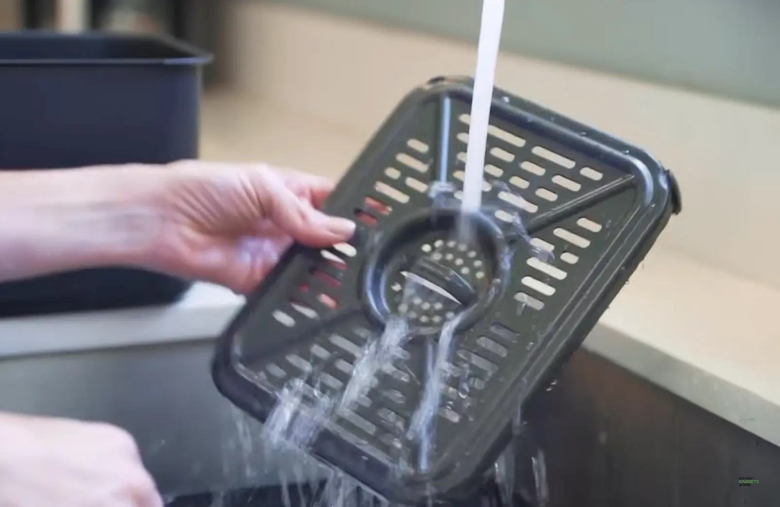 wash air fryer before use