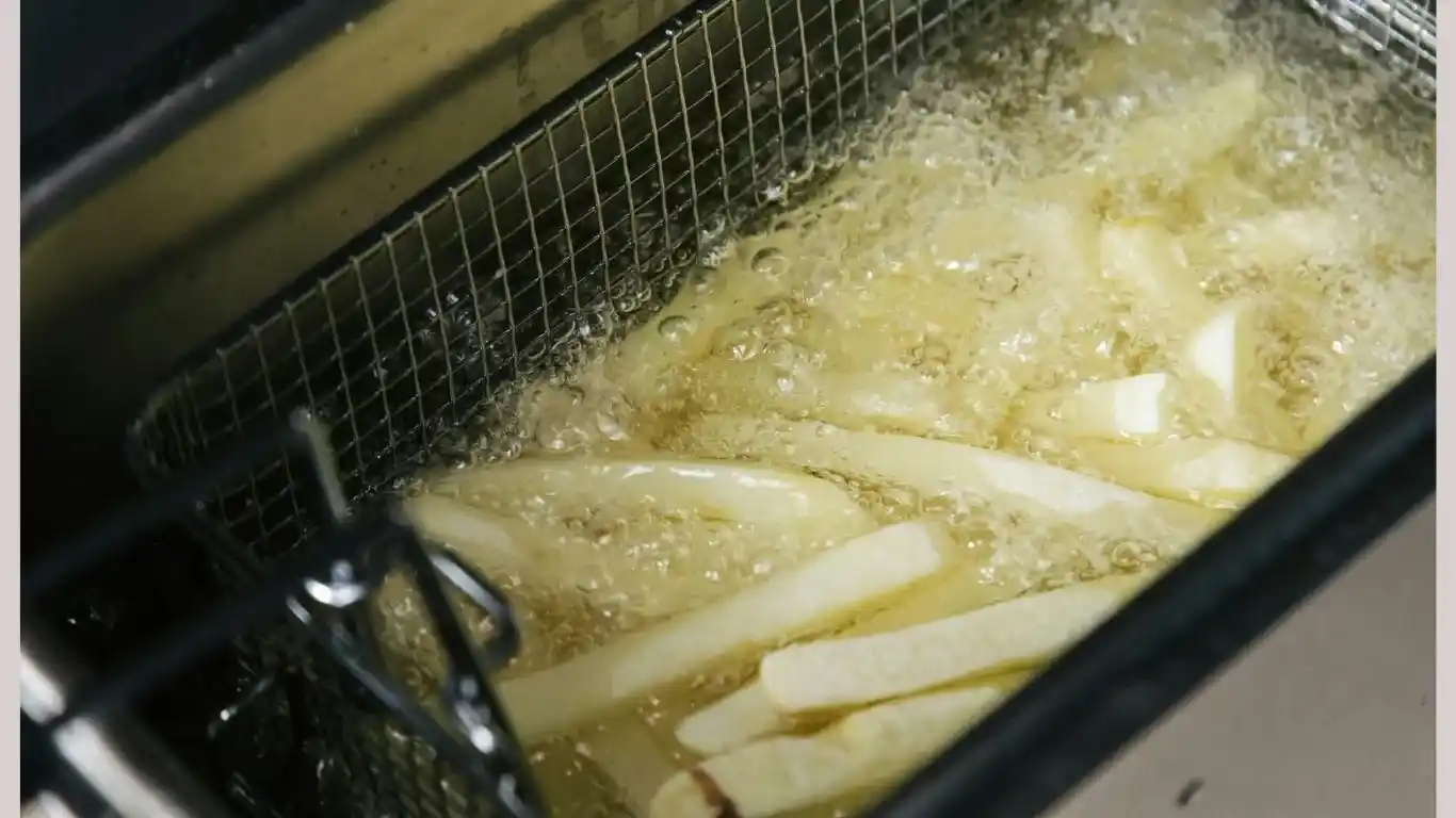 can you put oil in air fryer