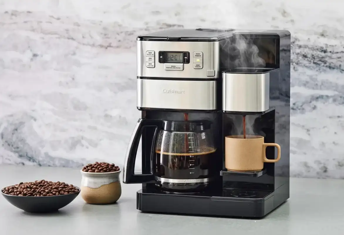 What are the Benefits of a Coffee Maker With a Grinder